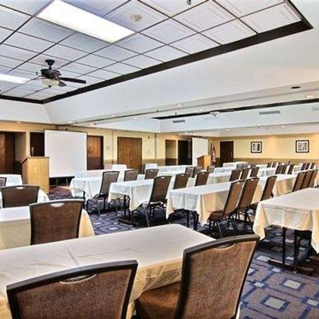 Quality Inn Thief River Falls Exterior photo